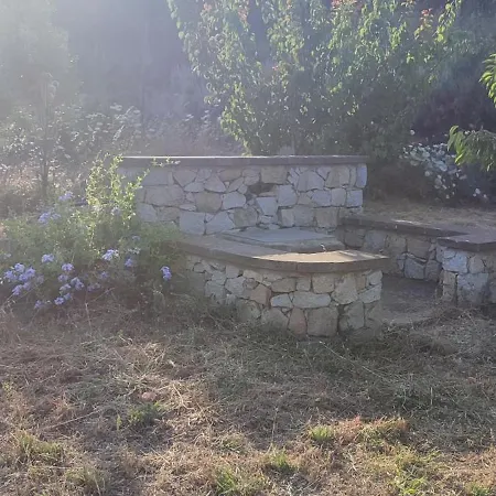 Il Nuraghe Oda ve Kahvaltı 3*